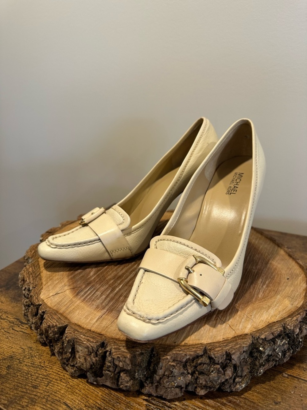 Michael Kors Cream Leather Buckle Pump